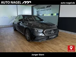 Grau Gebraucht 2024 Mercedes E220 AMG Limousine | 57.449 € (Fairer Preis)