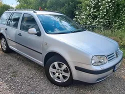 Silber Gebraucht 2000 VW Golf IV Kombi | 1.800 € (Etwas zu teuer)