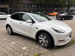 Weiß Gebraucht 2022 Tesla Model Y SUV | 35.000 € (Etwas zu teuer)