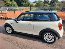 Weiß Gebraucht 2015 Mini Cooper Kleinwagen | 11.450 € (Guter Preis)