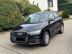 Schwarz Gebraucht 2012 Audi Q3 Sport SUV | 8.700 € (Guter Preis)