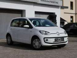 Weiß Gebraucht 2013 VW up! Kleinwagen | 3.750 € (Fairer Preis)