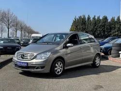 Grau Gebraucht 2008 Mercedes B200 Van / Kleinbus | 2.700 € (Guter Preis)
