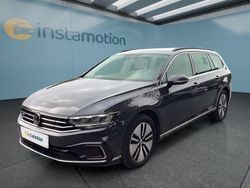 Grau Gebraucht 2020 VW Passat Kombi | 21.299 € (Guter Preis)