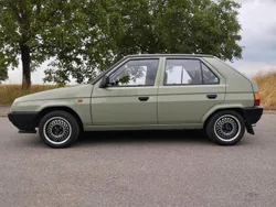 Grün Gebraucht 2025 Skoda Favorit Kleinwagen | 6.400 €