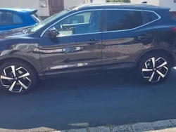 Schwarz Gebraucht 2019 Nissan Qashqai Tekna SUV | 16.200 € (Fairer Preis)