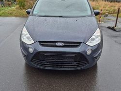 Blau Gebraucht 2011 Ford S-MAX S Van / Kleinbus | 5.700 € (Fairer Preis)