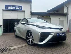 Platinium silber metallic Gebraucht 2016 Toyota Mirai Limousine | 7.900 € (Superpreis)
