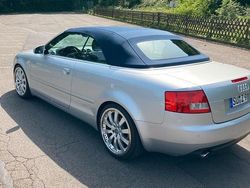 Silber Gebraucht 2002 Audi A4 Cabriolet Sport Cabrio | 14.500 €