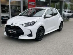 Schneeweiß Gebraucht 2022 Toyota Yaris Hybrid Comfort Kleinwagen | 18.490 € (Fairer Preis)