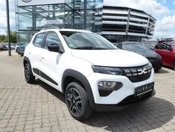 Weiß Gebraucht 2022 Dacia Spring Essentiel Kleinwagen | 10.380 € (Guter Preis)