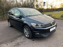 Schwarz Gebraucht 2019 VW Touran Comfortline Van / Kleinbus | 18.499 € (Guter Preis)