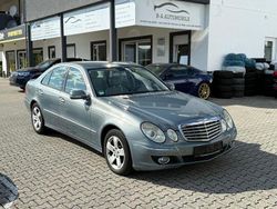 Blau Gebraucht 2007 Mercedes E200 Elegance Limousine | 3.900 € (Superpreis)