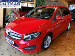 Rot Gebraucht 2018 Mercedes B200 Urban Van / Kleinbus | 18.450 € (Fairer Preis)