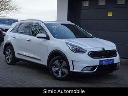 (ud) schneeweiss Gebraucht 2017 Kia Niro Vision SUV | 13.999 € (Fairer Preis)