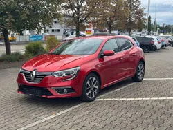 Rot Gebraucht 2018 Renault Mégane IV Bose Edition Limousine | 14.890 € (Etwas zu teuer)