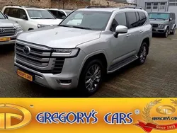 Silver metallic Gebraucht 2022 Toyota Land Cruiser Anniversary SUV | 169.905 €