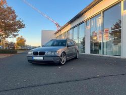 Silber Gebraucht 2003 BMW 318 Sport Line Kombi | 2.000 € (Guter Preis)