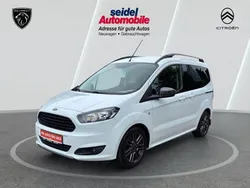 Weiß Gebraucht 2017 Ford Tourneo Courier Sport Van / Kleinbus | 12.390 € (Fairer Preis)