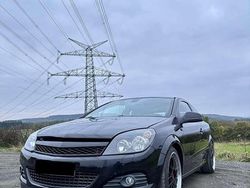 Schwarz Gebraucht 2010 Opel Astra GTC Sport Coupé | 4.499 € (Fairer Preis)