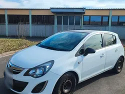 Weiß Gebraucht 2012 Opel Corsa Color Edition Kleinwagen | 3.400 € (Guter Preis)