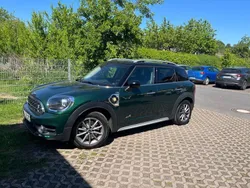 Grün Gebraucht 2018 Mini Countryman SUV | 15.000 €