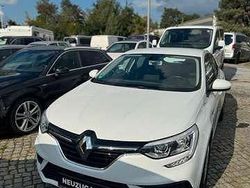 Weiß Gebraucht 2018 Renault Mégane IV Play | 13.460 € (Fairer Preis)