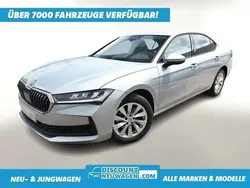 Aluminiumsilber metallic Neu 2025 Skoda Superb Limousine | 32.922 € (Superpreis)