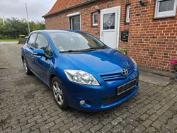 Blau Gebraucht 2011 Toyota Auris Edition Limousine | 5.500 € (Etwas zu teuer)