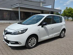 Grau Gebraucht 2016 Renault Scénic III LIMITED Van / Kleinbus | 4.700 € (Fairer Preis)