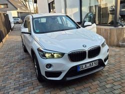 Weiß Gebraucht 2018 BMW X1 Advantage SUV | 15.900 € (Guter Preis)