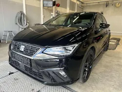 (midnight black (schwarz)) Gebraucht 2024 Seat Ibiza FR Limousine | 19.500 € (Guter Preis)