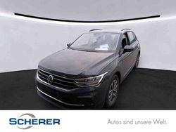 Grau Gebraucht 2021 VW Tiguan Life SUV | 24.920 € (Fairer Preis)