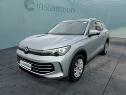 Silber Gebraucht 2024 VW Tiguan Elegance SUV | 44.570 € (Superpreis)