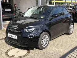 Schwarz Gebraucht 2023 Fiat 500e Kleinwagen | 23.995 € (Fairer Preis)