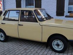 Gelb Gebraucht 1988 Wartburg 353 Limousine | 6.800 €