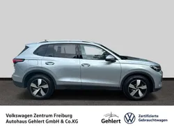 Oyster silver metallic Gebraucht 2024 VW Tiguan IQ Drive SUV | 42.900 € (Fairer Preis)