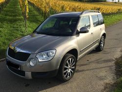 Beige Gebraucht 2012 Skoda Yeti Elegance SUV | 9.300 € (Fairer Preis)