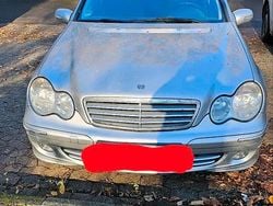 Grau Gebraucht 2005 Mercedes C180 Limousine | 1.250 € (Guter Preis)