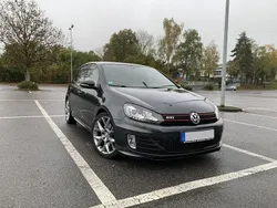Grau Gebraucht 2011 VW Golf VI Edition Limousine | 8.500 € (Fairer Preis)