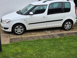 Weiß Gebraucht 2010 Skoda Roomster Van / Kleinbus | 4.000 € (Teuer)