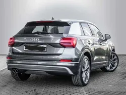 Grau Gebraucht 2020 Audi Q2 S-Line SUV | 28.500 € (Teuer)