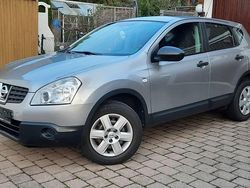 Silber Gebraucht 2009 Nissan Qashqai SUV | 4.490 € (Fairer Preis)