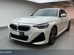 Alpinweiss Gebraucht 2024 BMW 220 Shadowline Coupé | 41.719 € (Etwas zu teuer)