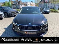 Schwarz Neu 2025 Skoda Scala Tour Kleinwagen | 28.990 € (Teuer)