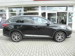 Schwarz (metallic) Gebraucht 2017 Mitsubishi Outlander Edition SUV | 16.990 € (Guter Preis)