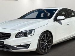 Weiß Gebraucht 2016 Volvo S60 Limousine | 13.330 € (Superpreis)