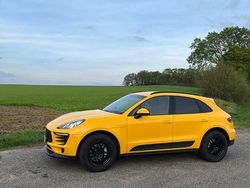 Gelb Gebraucht 2015 Porsche Macan S SUV | 33.800 € (Teuer)