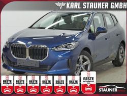 Blau Gebraucht 2024 BMW 218 Active Tourer Van / Kleinbus | 28.480 € (Superpreis)