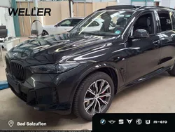 Black sapphire (schwarz) Gebraucht 2024 BMW X5 M Sport SUV | 79.400 € (Superpreis)